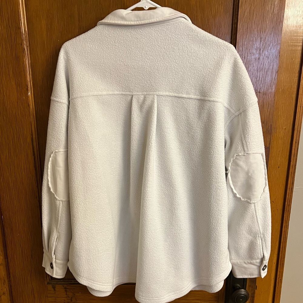 White Shacket - image 2